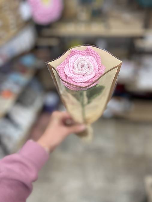 Ručne háčkovaný kvet (3)