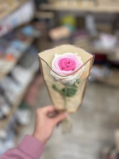 Ručne háčkovaný kvet (8)