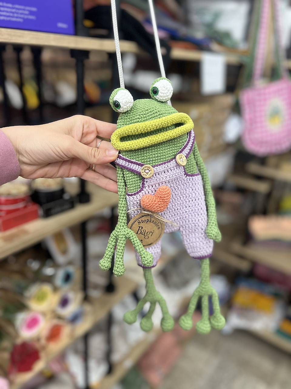 Háčkovaný obal na mobil