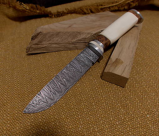 Príbory, varešky, pomôcky - Tri draky - 17820830_