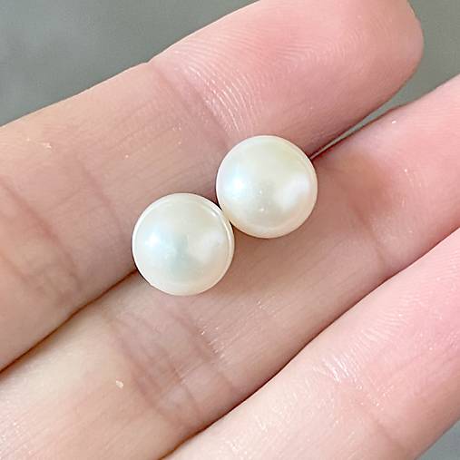 Freshwater Pearls AG925 Stud Earrings / Puzetové náušnice so sladkovodnými perlami 8-9mm E055