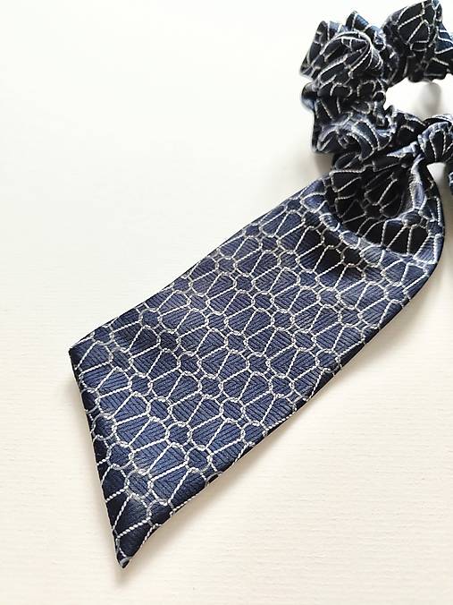 Maxi scrunchie asymetrická (Tmavomodrá)