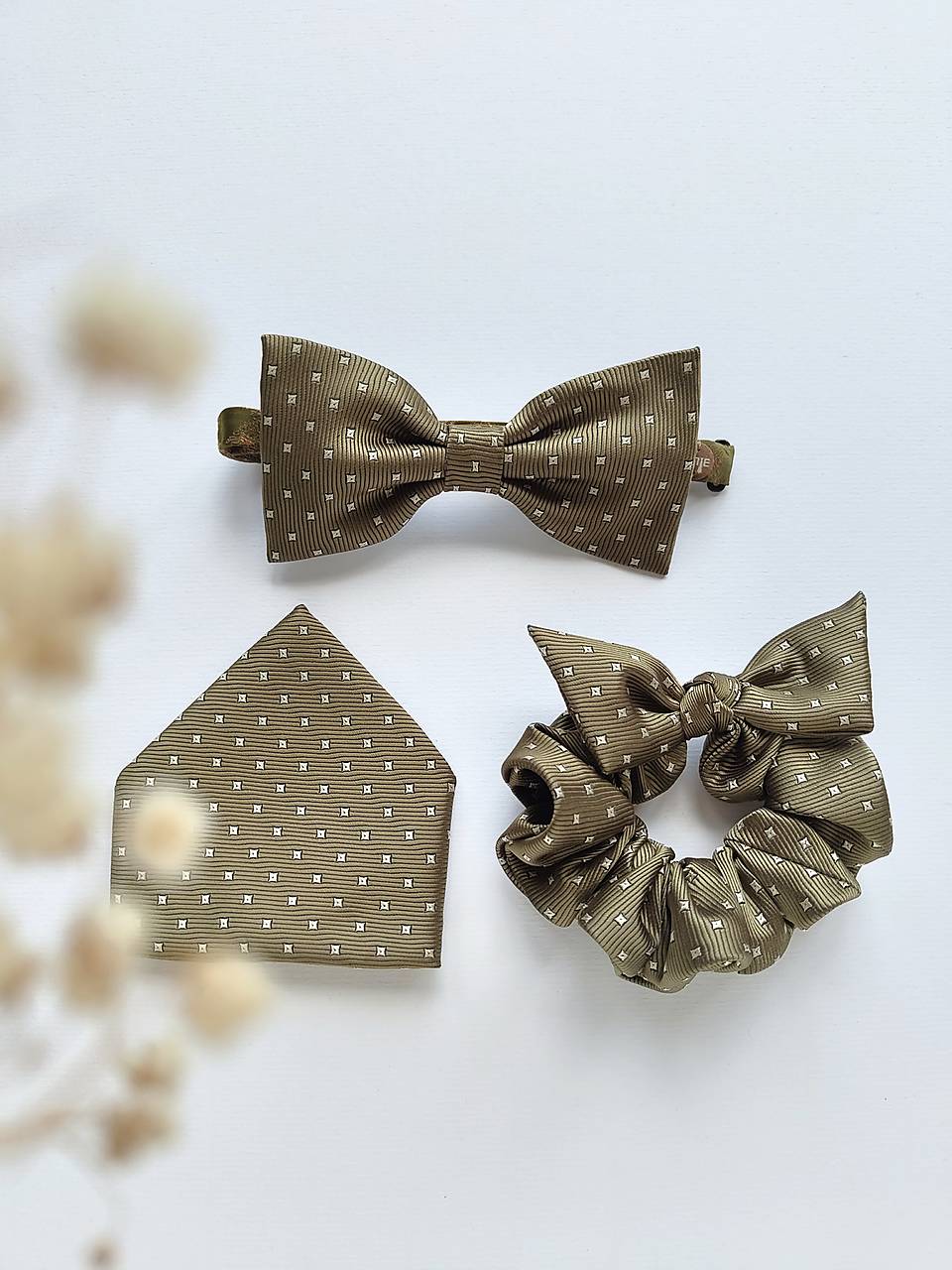 Khaki set
