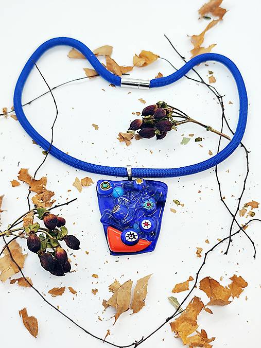 Sklenený prívesok "KITTI"