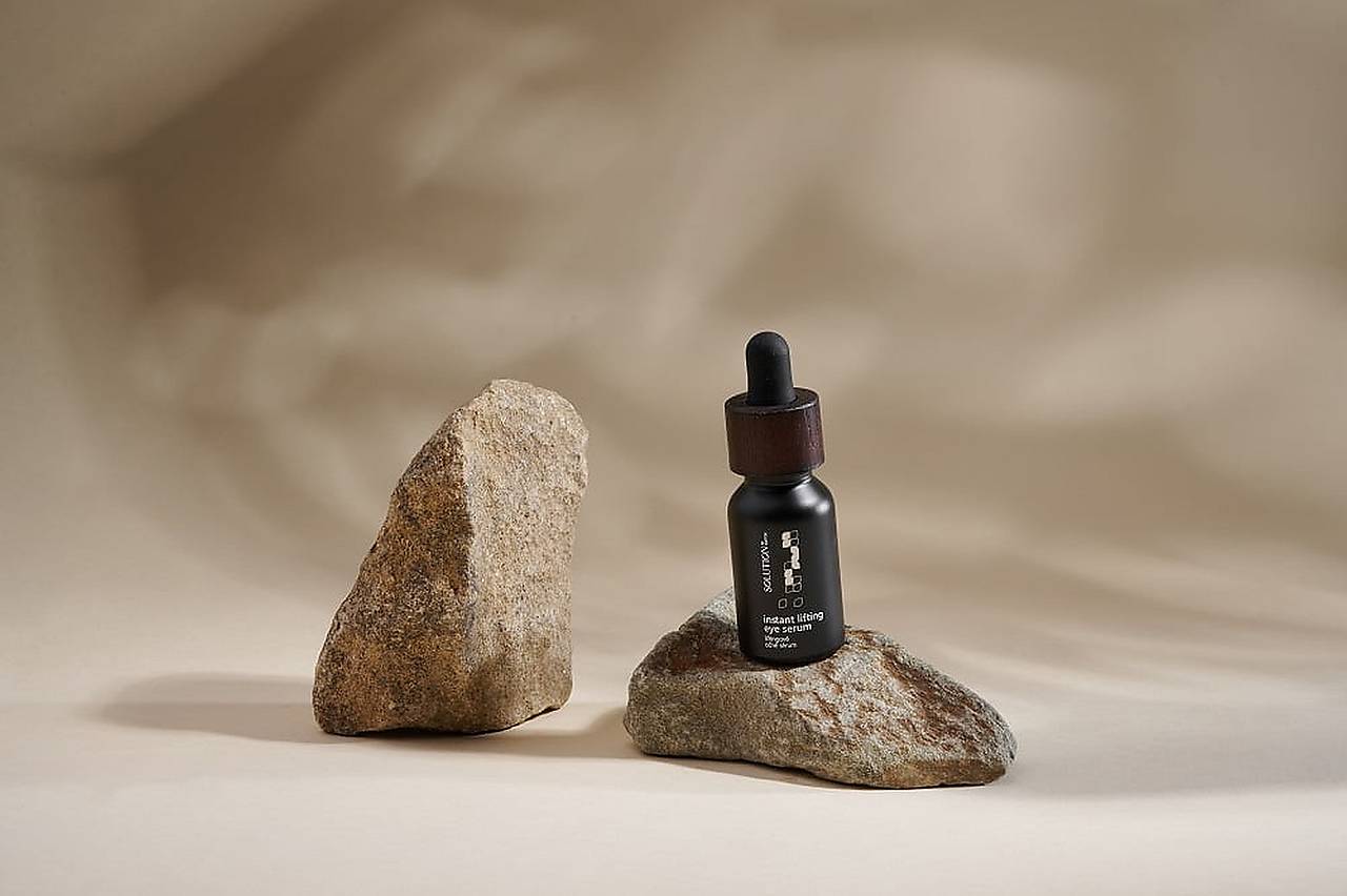 Liftingové očné sérum Kvitok Solution (15 ml)