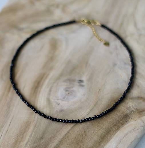 Náhrdelníky - Náhrdelník choker - spinel  - 17824978_