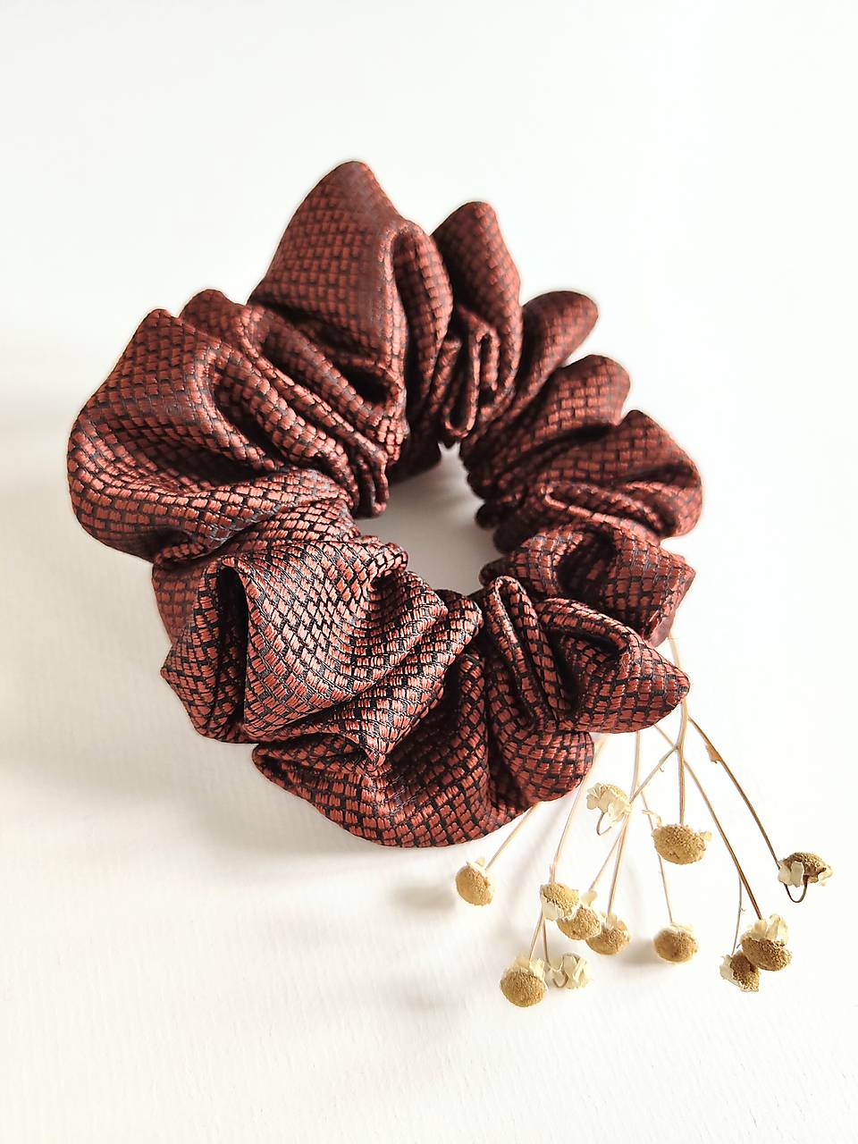 Basic MAXI scrunchie (Hnedá)