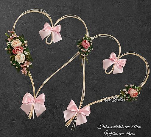 Dekorácie - Ružové srdiečka na svadobné auto  (Srdiečka s ružovými kvietkami) - 17826836_