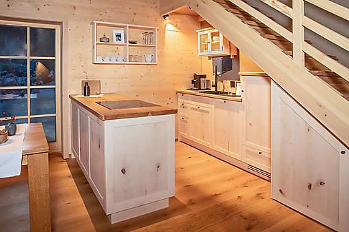 Nábytok - Malá dubová kuchyňa - 17824932_