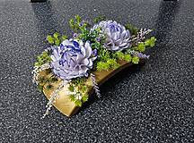 Dekorácie - Dušičky-zaťažená ikebana na hrobček s voskovými kvetmi č.136 - dekorácia - 17828517_