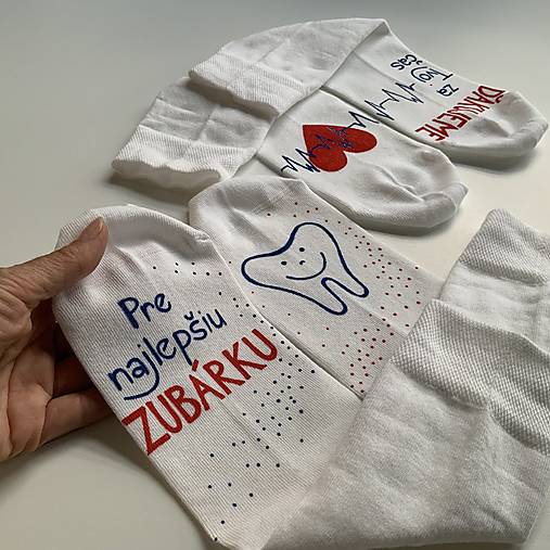 Sada maľovaných ponožiek pre najlepšiu (zubárku)