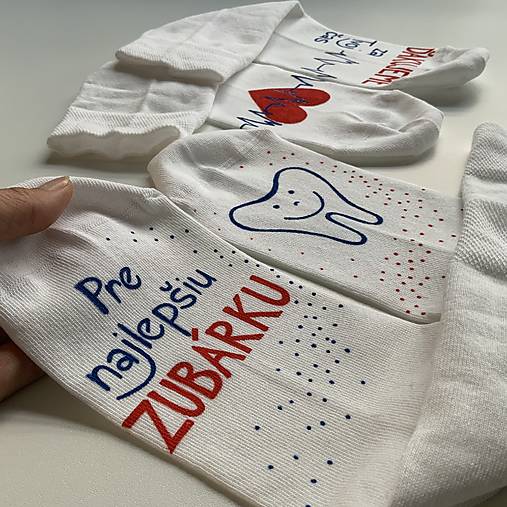 Sada maľovaných ponožiek pre najlepšiu (zubárku)