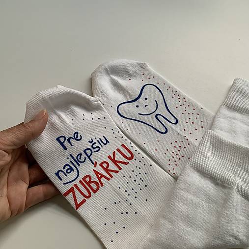 Sada maľovaných ponožiek pre najlepšiu (zubárku)