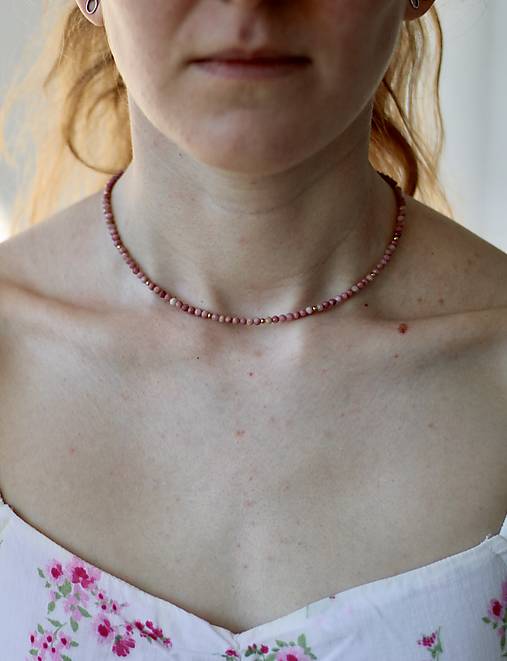 Náhrdelníky - Náhrdelník choker - rodonit - 17831922_