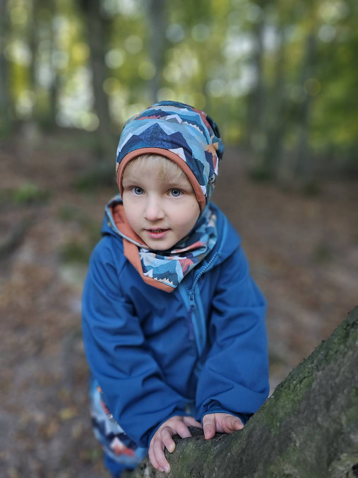 Dvojvrstvová čiapka "mountain vibes"