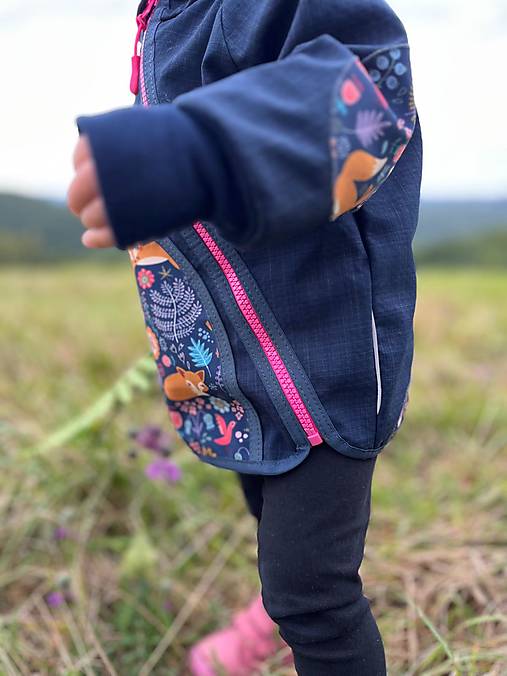 Softshellka jarná "líštička na lúke" 