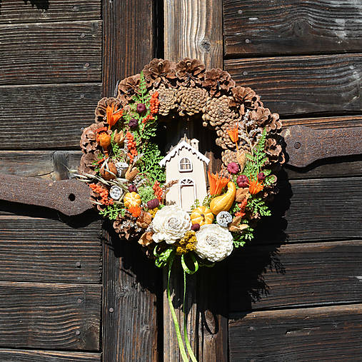 Dekorácie - Jesený šiškový veniec - 17832384_