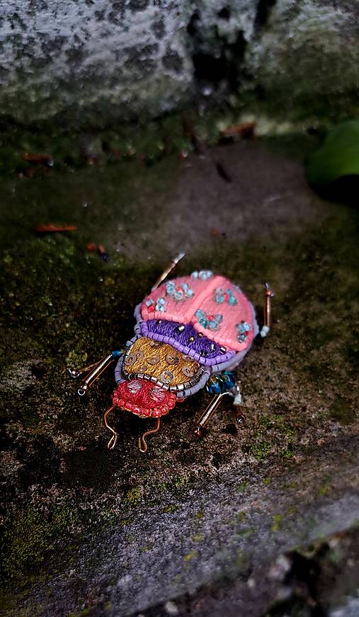 Brož BEETLE  5