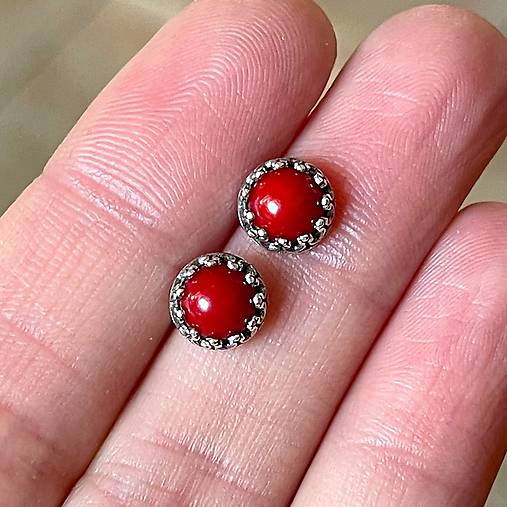 Filigree Red Coral Earrings Ag925 / Strieborné napichovacie náušnice s prírodným koralom A0015