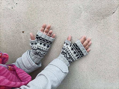 Rukavice - Sivé bezprstové rukavice - 17836797_