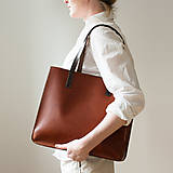 Kabelky - Kožená shopper kabelka TOTE BAG | koňaková - 17835178_