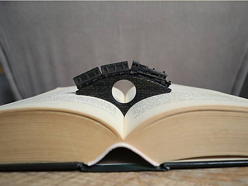 Papiernictvo - Držiak na knihu | Vlak na moste - 17836666_