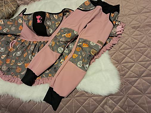 Detské oblečenie - Softshell nohavice ružová s mačičkami 74-164 - 17838819_