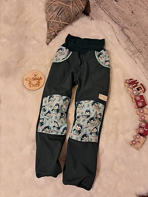 Detské oblečenie - Softshell nohavice tmavozelené s tučniakmi - čierny funkčný náplet 74-164 - 17838911_