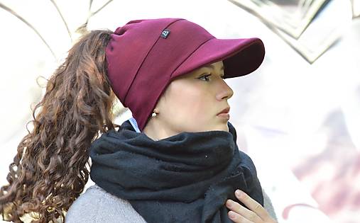 Čiapky, čelenky, klobúky - 100% merino šiltovka s otvorom na cop - 17843201_