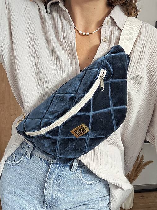 Prešívaná ľadvinka - modrá