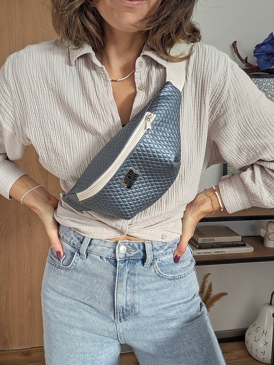 Ľadvinka - koženková šedá