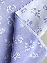 Úžitkový textil - Ľanová utierka v darčekovej krabičke (Kvietky (jemná fialová)) - 17845237_