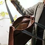 Kabelky - Kabelka WALKING bag graving BROWN - 17845319_