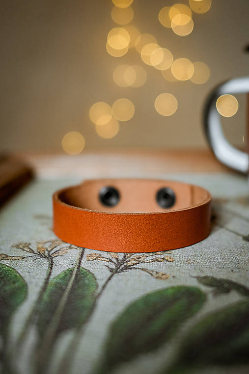 Kožený náramok s textom na želanie