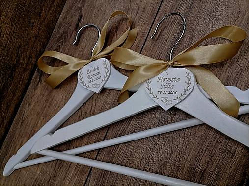 Nábytok - Svadobné vešiaky na mieru !!!akcia!!! cena je za pár, teda 2ks - 17846377_