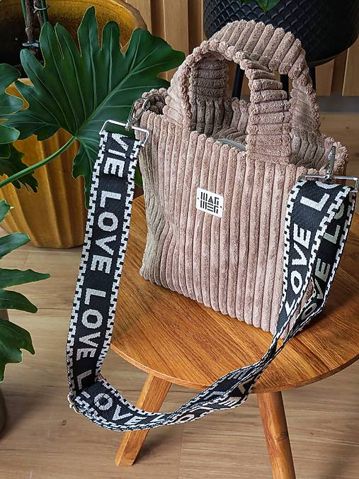 Menčestrová kabelka  L I N A - hnedá