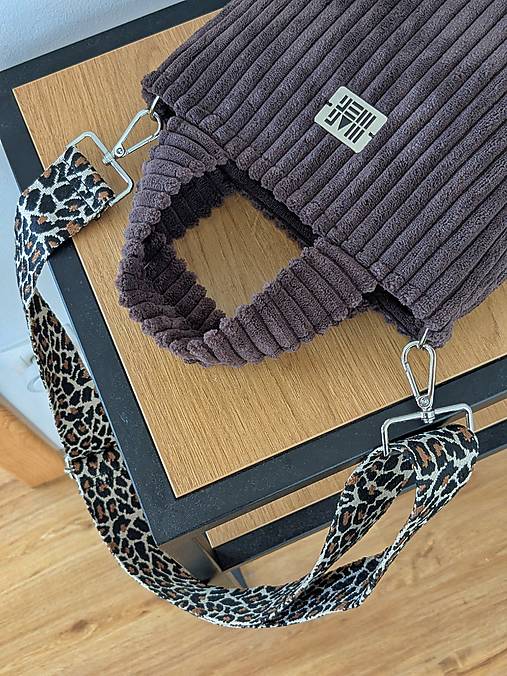 Menčestrová kabelka  L I N A - hnedá