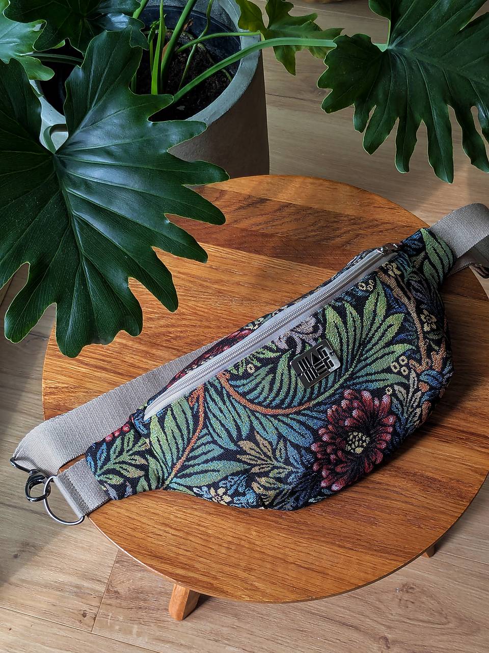 Ľadvinka - tmavá kvetová