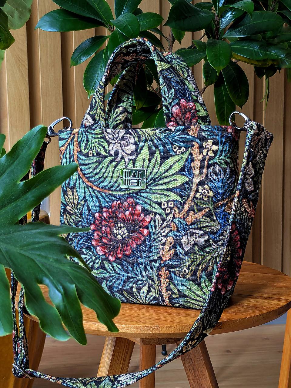 Kabelka  L I N A - tmavá kvetová