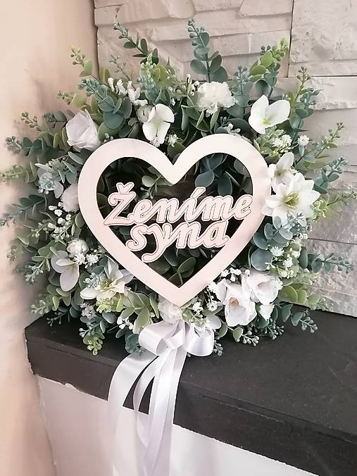 Dekorácie - Greenery veniec so srdcom 35cm a mašlou typ 2 - 17849165_