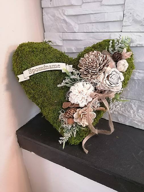 Dekorácie - Machove smútočné srdce 25cm prírodné s mašlou - 17849170_