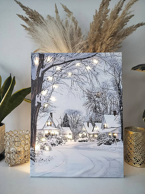 Svietiaci vianočný obraz – Zasnežené domčeky (40 × 30 cm)
