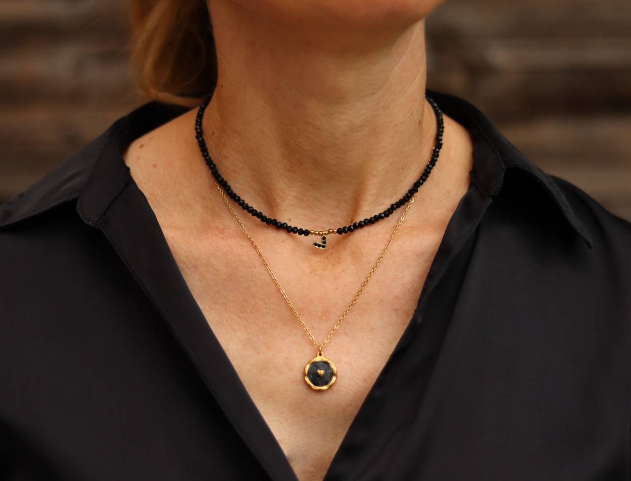 Náhrdelník choker spinel