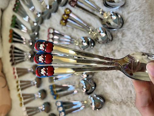 Lyžička  (Medvedík na modrom)