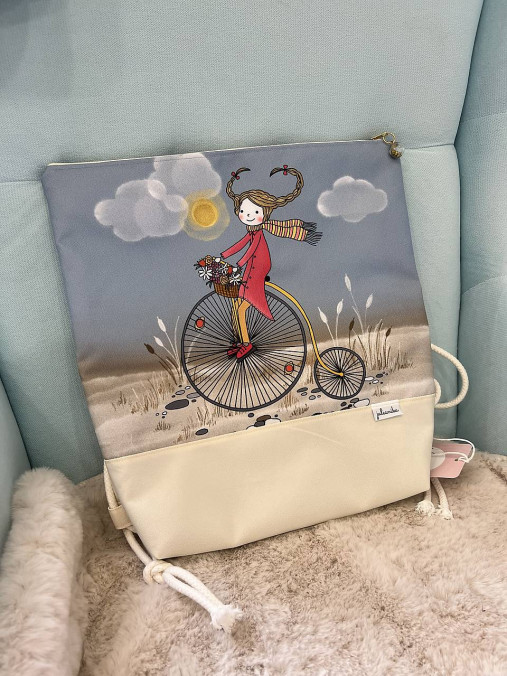 Dámsky dizajnový batoh