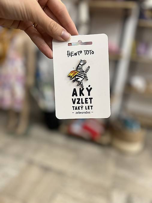 Brošne od HentoToto (Zebrorožec)