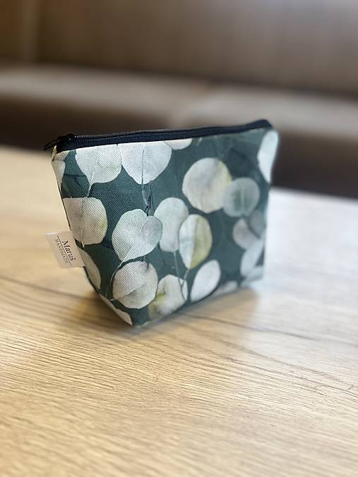 Kozmetická taštička - eukalyptus