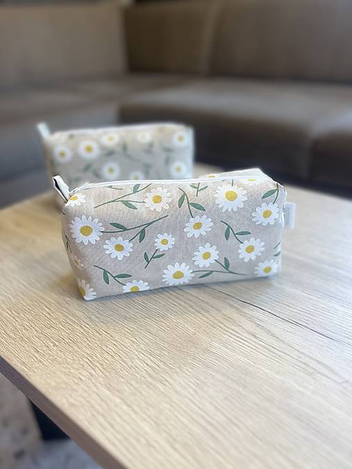 Kozmetická taštička - margarétky