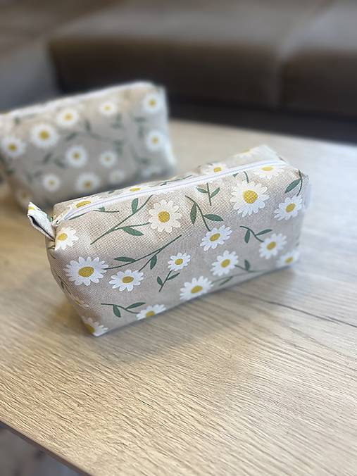 Kozmetická taštička - margarétky