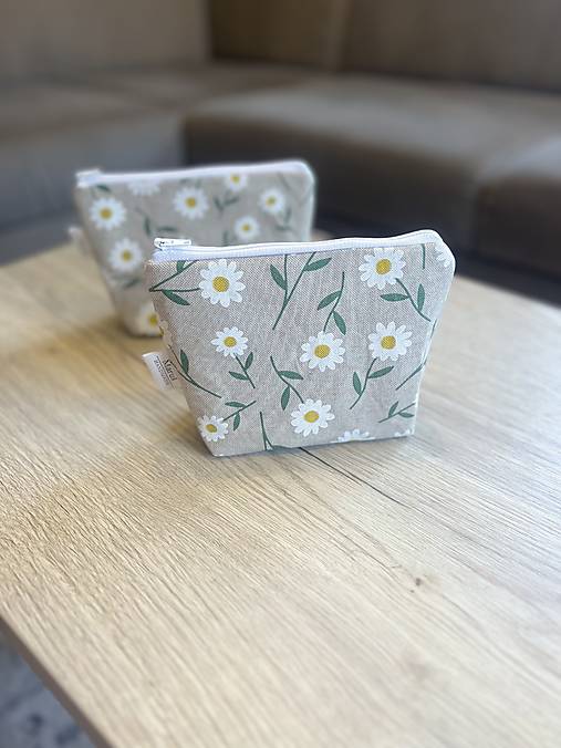 Kozmetická taštička - margarétky